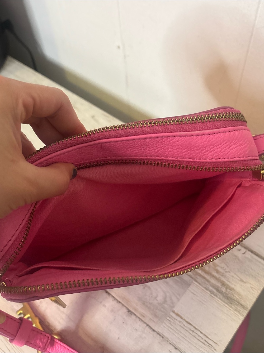 Fossil Piper Crossbody Sling Bag Bright Pink Pebbled Leather - Picture 11 of 15